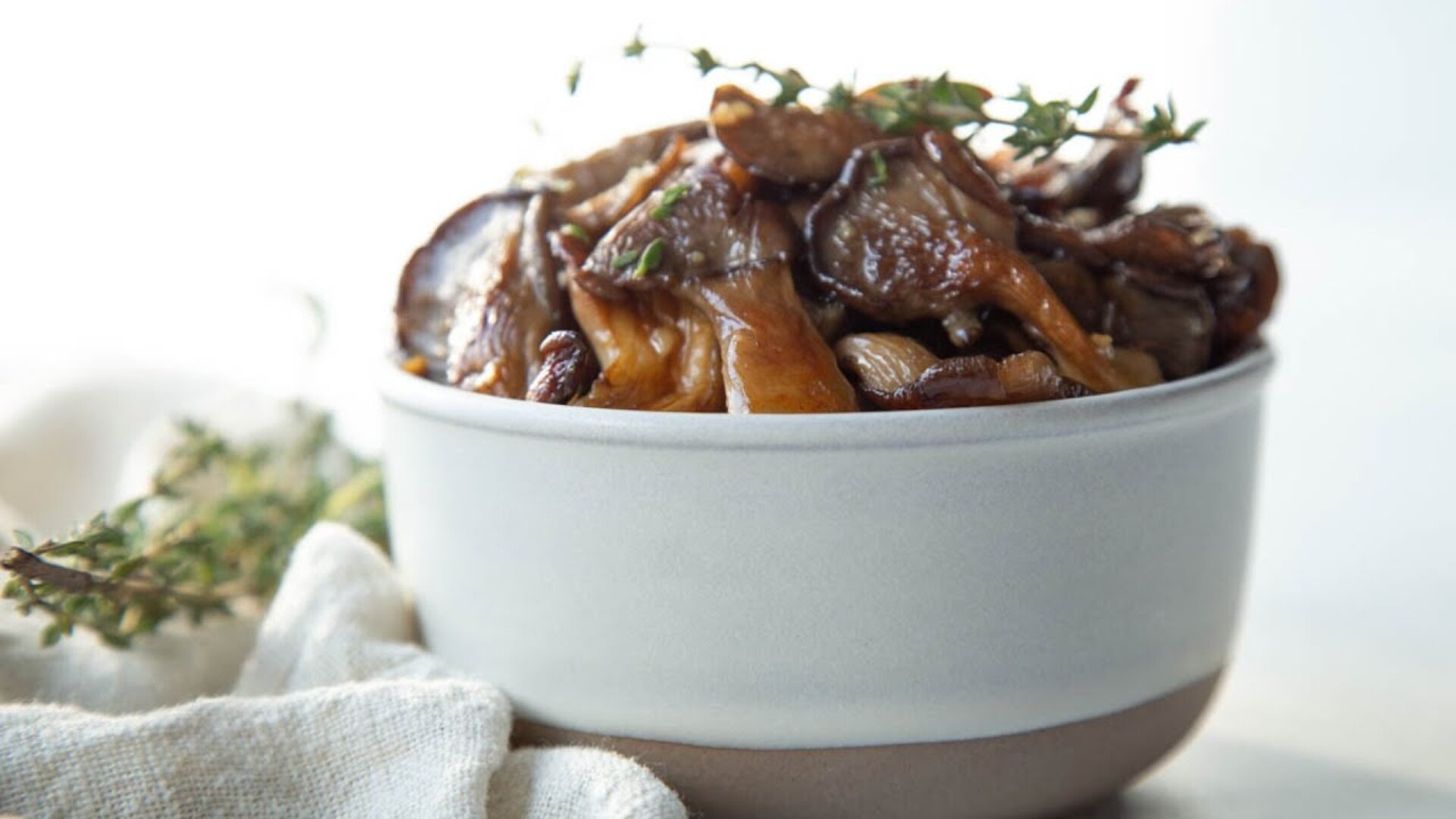 Video thumbnail for Steakhouse-Style Oyster Mushrooms Recipe