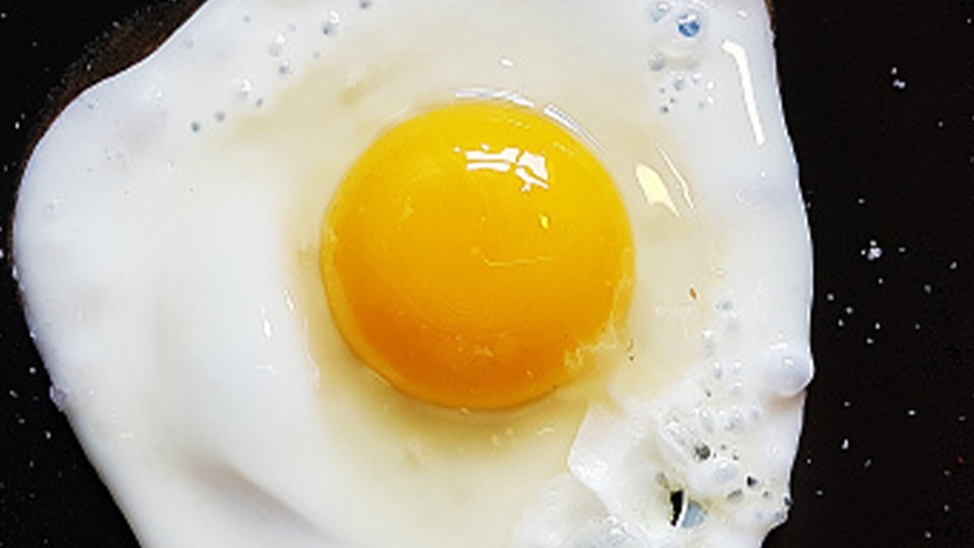 Video thumbnail for Upgrade Your Fried Eggs With These Ingredients You Never Considered