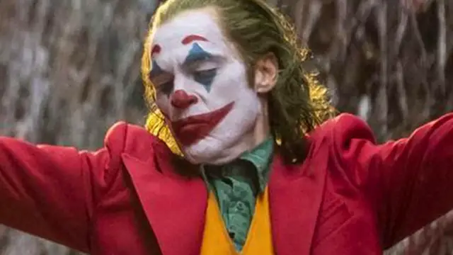Video thumbnail for Easter Eggs You Missed In Joker