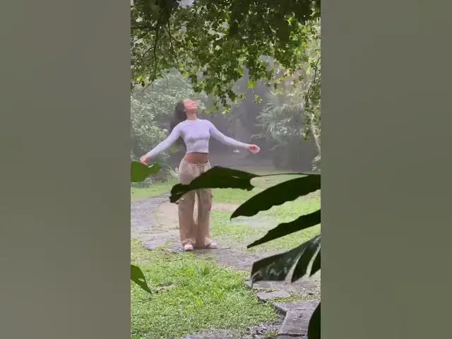 'Video thumbnail for ini namanya mandi hujan #shorts'