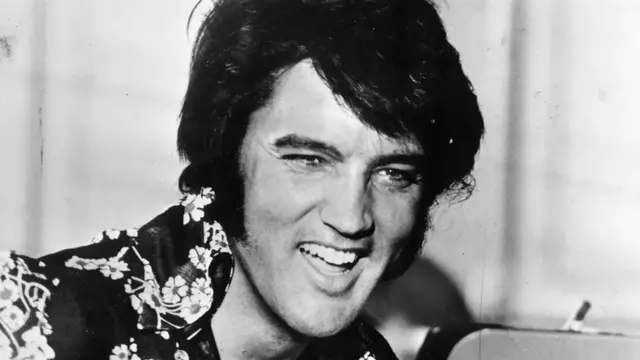 'Video thumbnail for Tragic Details Allegedly Found In Elvis Presley's Autopsy Report'