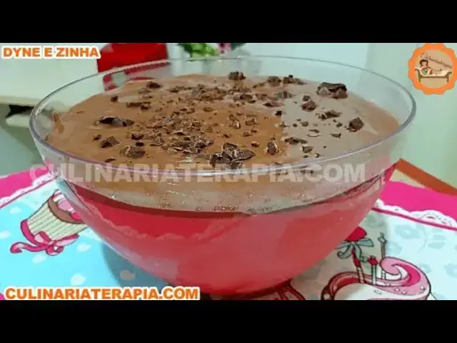 Video thumbnail for Sobremesa DÁ PARA FAZER AINDA HOJE! Cremosa Fácil e Rápida com Cobertura de Chocolate