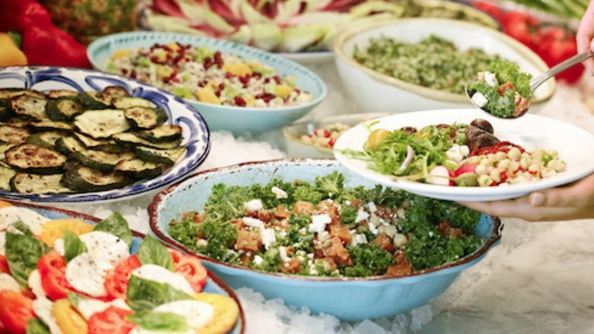 Video thumbnail for What To Eat & Avoid At A Brazilian Steakhouse Salad Bar