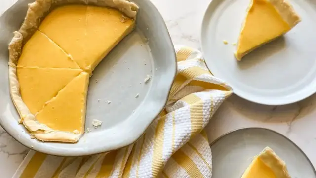 Video thumbnail for Sour Dessert Fans Will Love This Easy Pie Recipe