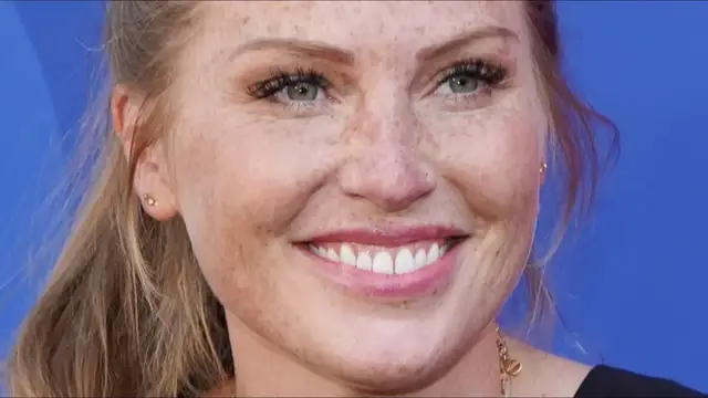 Video thumbnail for The Truth About Good Bones' Mina Starsiak Hawk