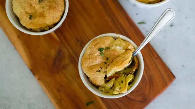 'Video thumbnail for Mini Curried Chicken Pot Pies Recipe'
