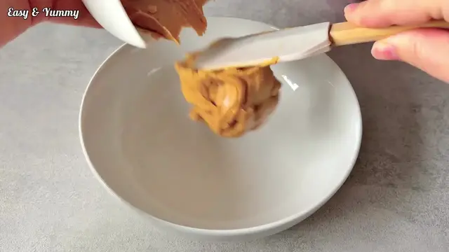 Video thumbnail for Homemade Reese's Peanut Butter cups in 10 minutes! Easy and Yummy! (720p 60fps)