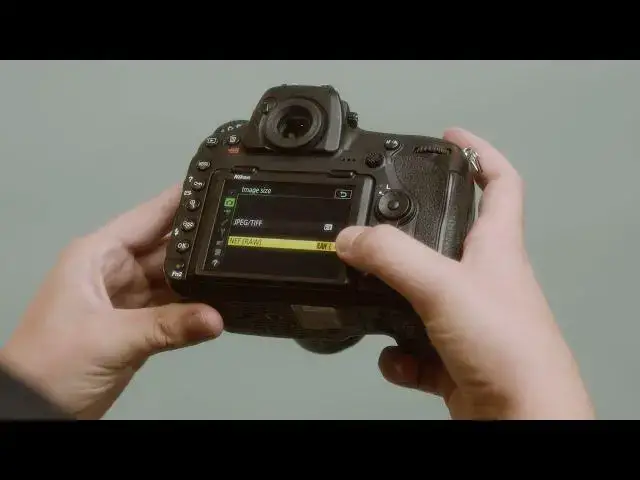 'Video thumbnail for Nikon D850 Quick Tutorial - How to Change Image Size (RAW/JPEG)'