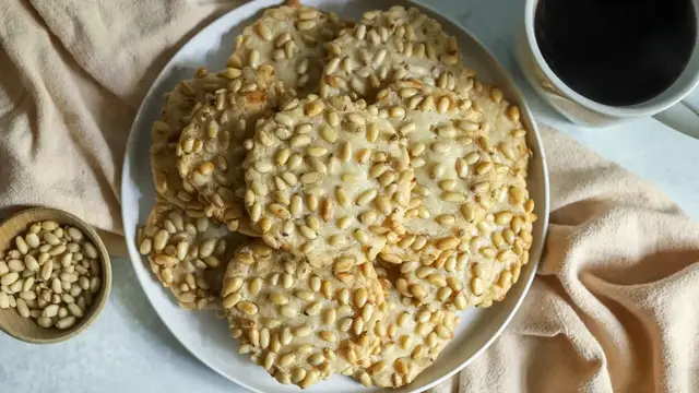 'Video thumbnail for Pignoli Cookies Recipe: The Classic Italian Treat That's Made For Sharing'