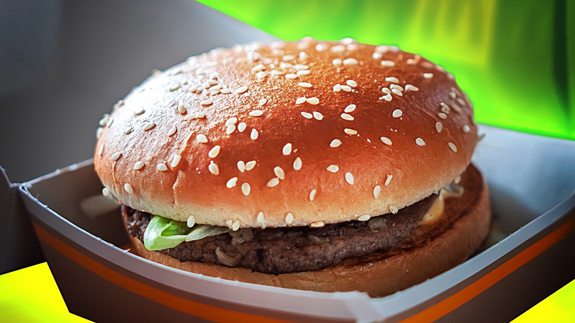 Video thumbnail for This Iconic McDonald's Burger Simply Isn't Worth The Splurge