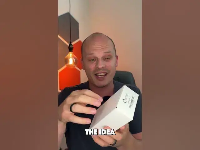 'Video thumbnail for This is my 2ND MINIMALIST phone (The Wisephone)!'