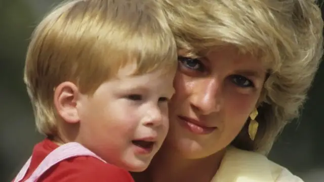 Video thumbnail for Heartbreaking Details About Prince Harry's Birth Are Emerging