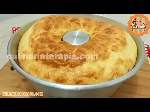 Video thumbnail for Bolo Pão de Queijo de Liquidificador Fácil e Rápido @Culinariaterapia
