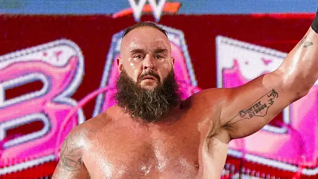 'Video thumbnail for Braun Strowman Suffered Injury On WWE RAW'