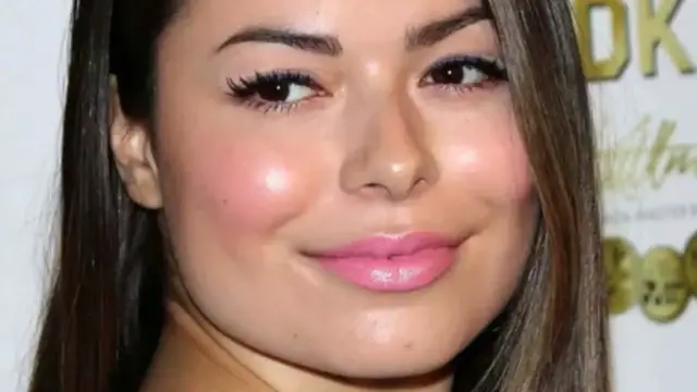 Video thumbnail for What Miranda Cosgrove Has Been Doing Since iCarly Ended
