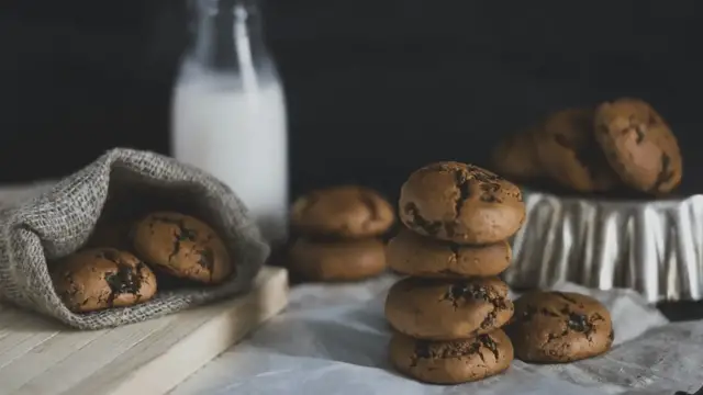 Video thumbnail for Recette de cookies au chocolat maison