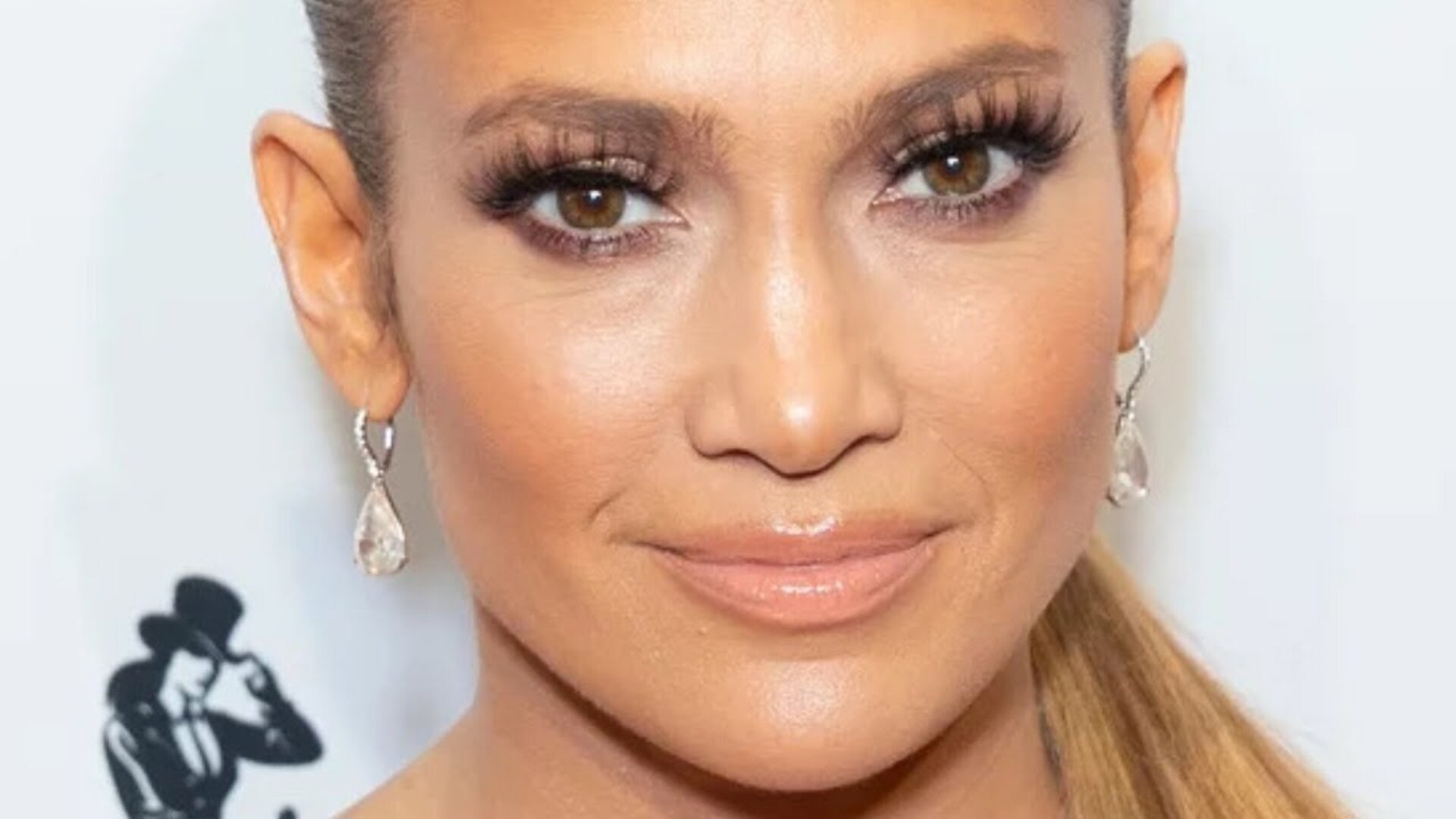 Video thumbnail for What All Of Jennifer Lopez's Exes Have Said About Her
