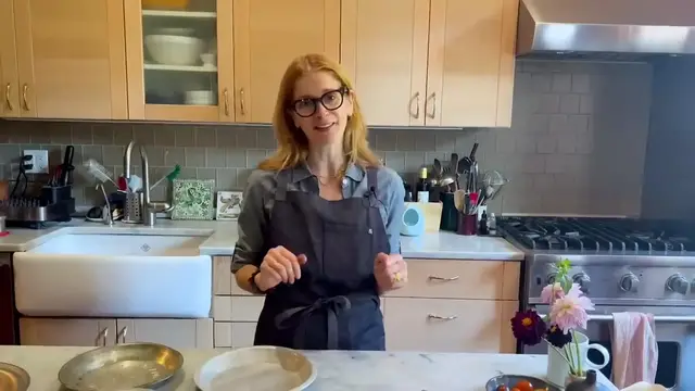 'Video thumbnail for The Best Apple Pie Recipe ¦ Melissa Clark ¦ NYT Cooking (720p 24fps)'