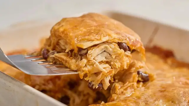Video thumbnail for Chicken Enchilada Casserole Recipe