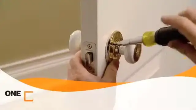'Video thumbnail for How To Change a Door Knob '
