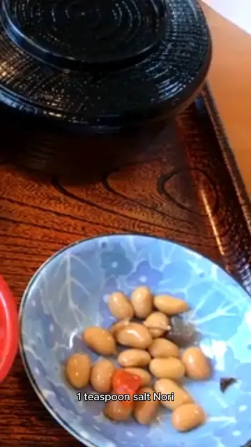 Video thumbnail for onigiri recipe