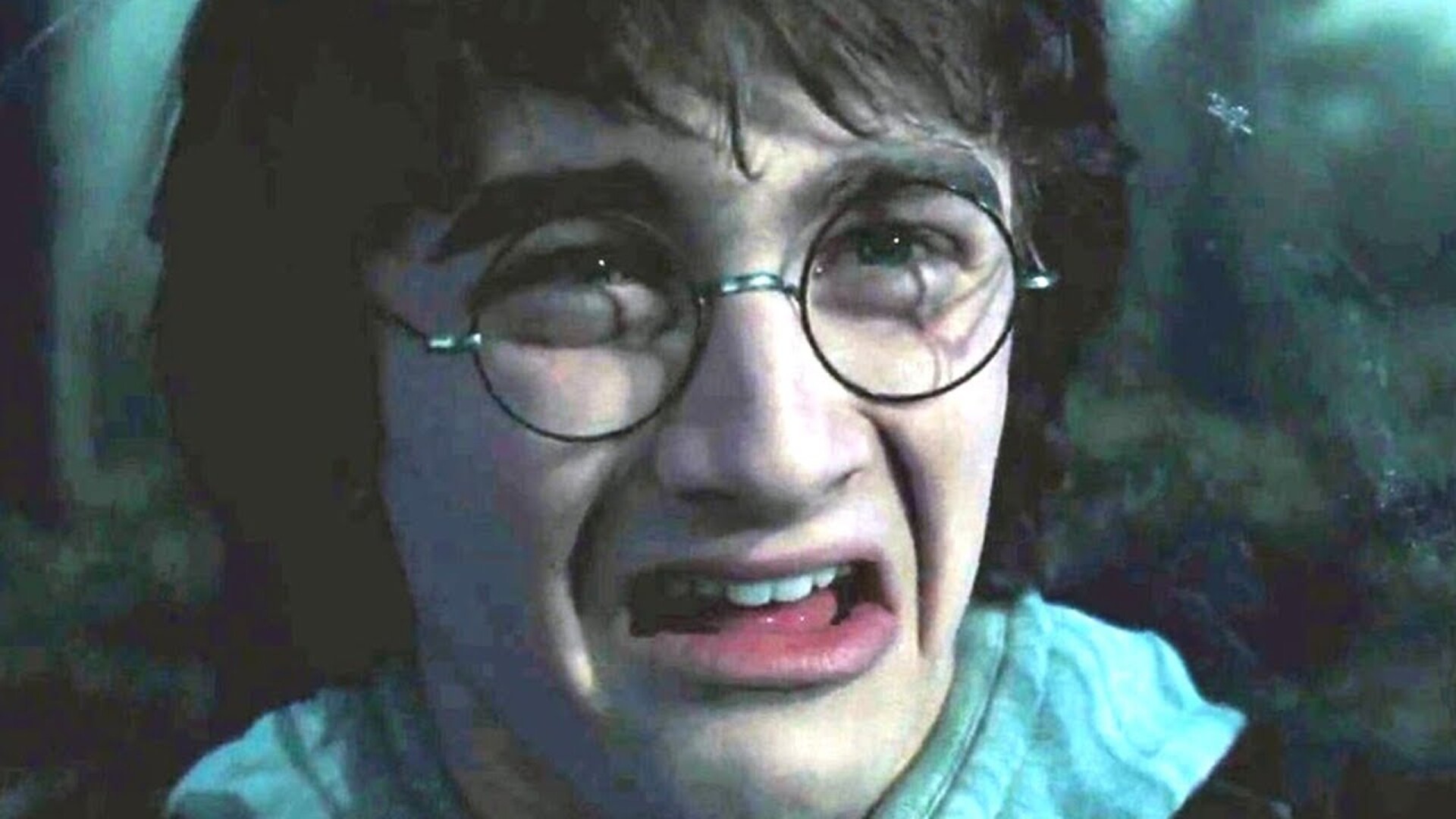 Video thumbnail for Things That Make Absolutely No Sense About Harry Potter