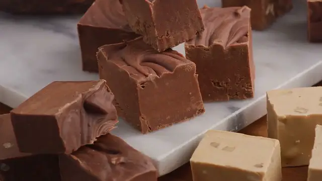 'Video thumbnail for Easy Fudge Recipe'