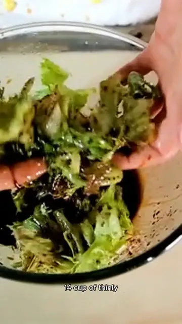 Video thumbnail for olive garden salad recipe