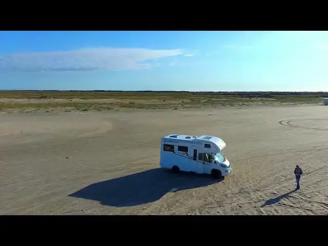 Video thumbnail for Kurze Drohnenaufnahmen Römö