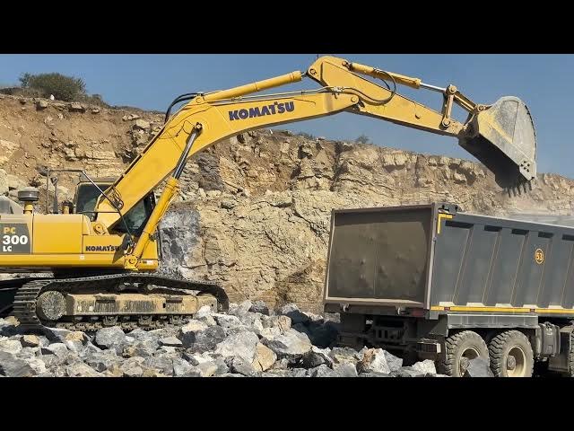Video thumbnail for Komatsu PC300LC-8M0
