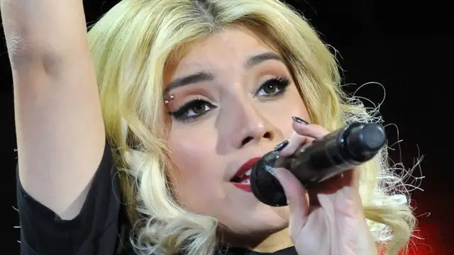 Video thumbnail for Pentatonix's Kirstin Maldonado's Transformation Is Turning Heads
