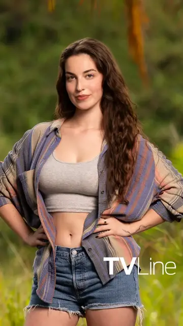 Video thumbnail for Survivor 51 | Linnea Explains Why 2 Tribes Are Better Than 3