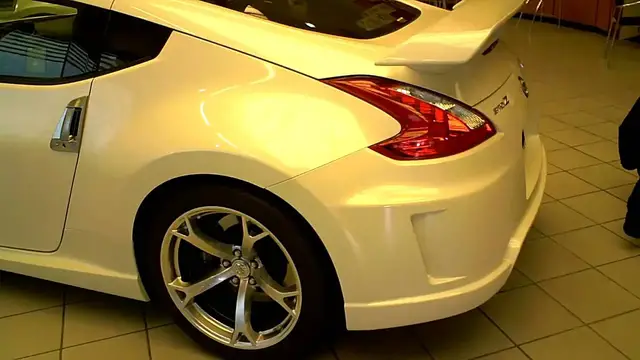 'Video thumbnail for Quick walkaround of the new Nissan Nismo 370Z'