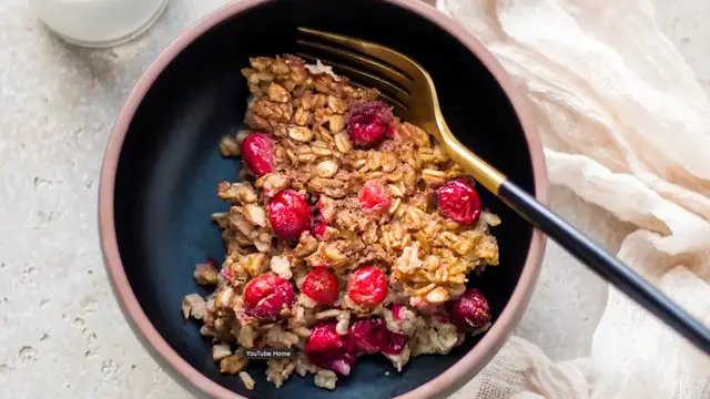 Video thumbnail for The Best Baked Oatmeal You've Ever Made