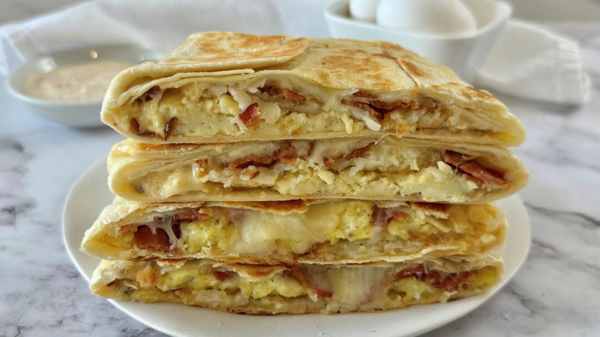 Video thumbnail for Craving Taco Bell In The Morning? This Copycat Breakfast Crunchwrap Hits The Spot