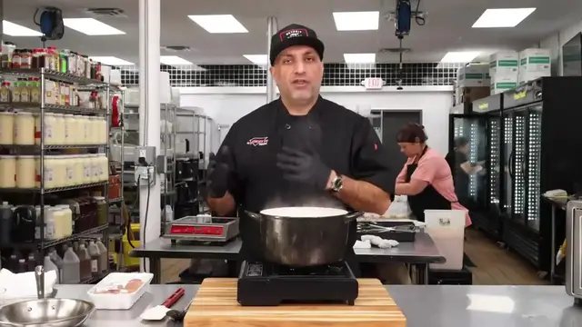 'Video thumbnail for How to Poach an Egg at Home (Two Ways) (720p 24fps)'
