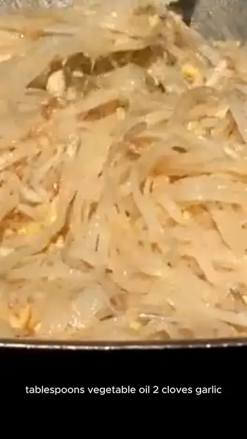 Video thumbnail for pad see ew recipe