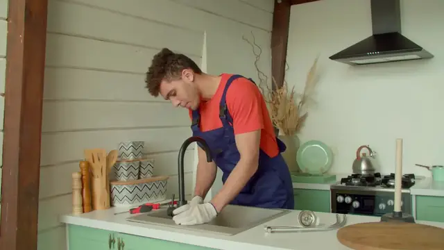 Video thumbnail for Quick Plumbing Fixes