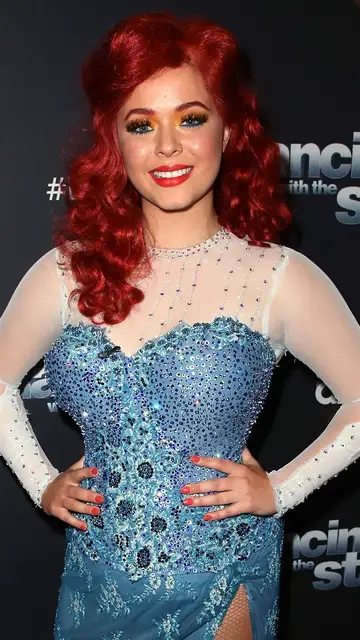 Video thumbnail for Sasha Pieterse's Dramatic Transformation On Dancing With The Stars