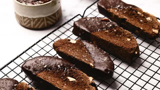 Video thumbnail for Salted Chocolate Almond Biscotti Recipe