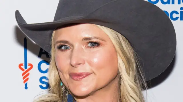 Video thumbnail for Everything Miranda Lambert Really Eats In A Day