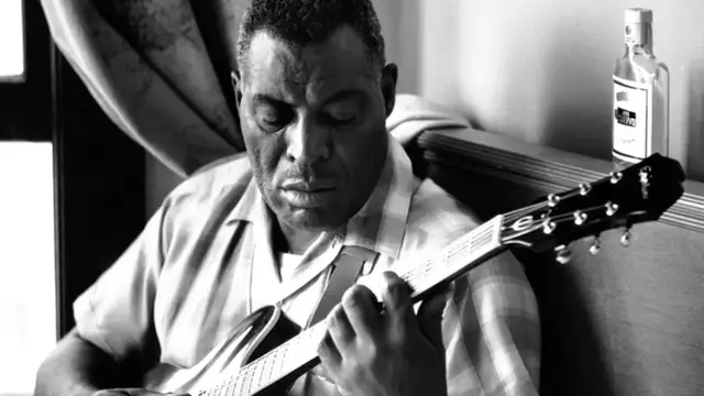 Video thumbnail for 10 Vinyl Records Every Blues Fan Should Already Own