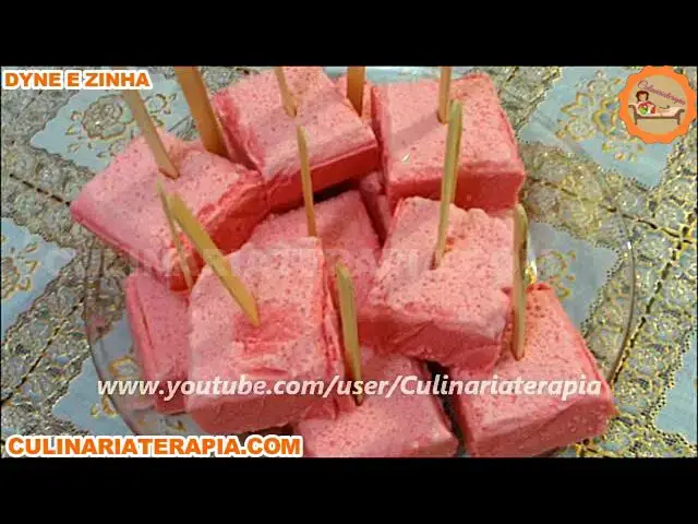 Video thumbnail for PICOLÉ CASEIRO DE MORANGO NESQUIK SUPER CREMOSO E MACIO