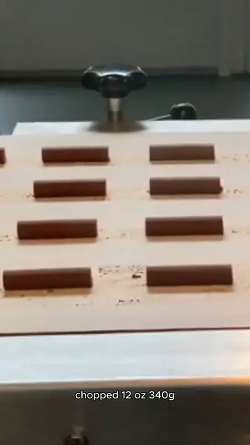 Video thumbnail for peppermint bark recipe