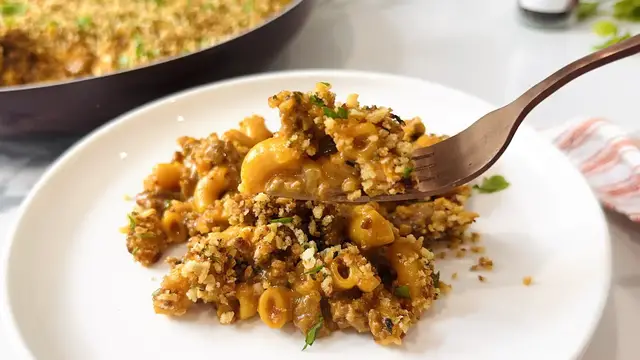 Video thumbnail for Make The Bear Season 4's Gourmet Hamburger Helper With Our Recipe