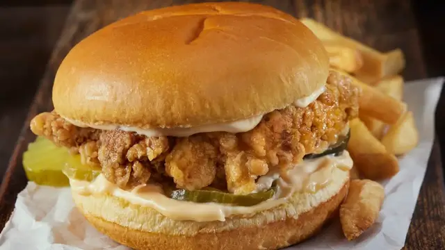 'Video thumbnail for What To Know Before Eating At Burger King Again'