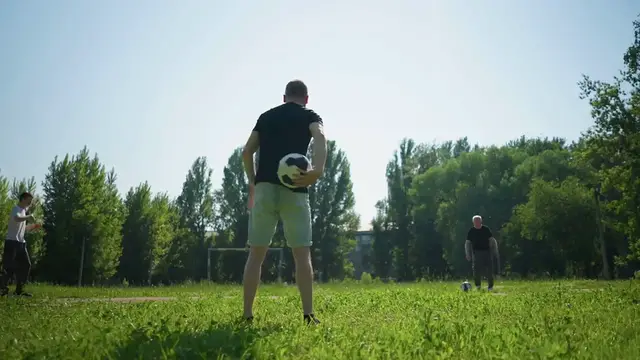 Video thumbnail for Chip Kelly’s Bold Take on Ohio State vs. Tennessee Clash – Must-See Analysis!