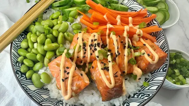 Video thumbnail for Firecracker Salmon Sticky Rice Bowl Recipe