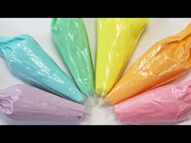 'Video thumbnail for 50 Easy Cake Decorating Techniques for ANY Skill Level - PREVIEW'