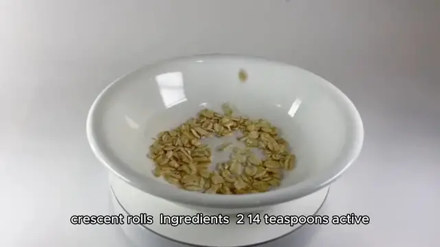 Video thumbnail for Crescent roll recipe